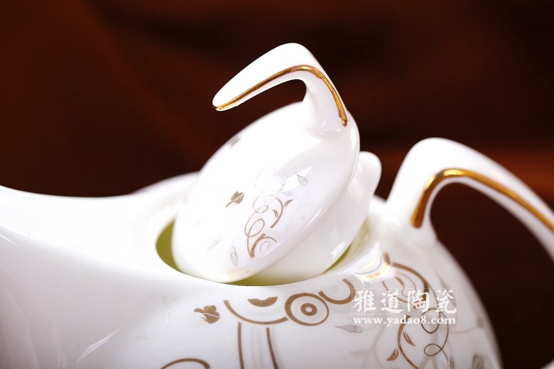 景德镇欧式正品骨质瓷咖啡具套装金花蝶舞