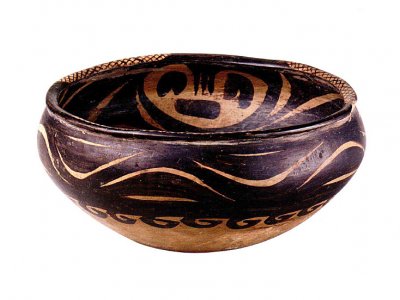 马家窑文化彩陶水波纹图片