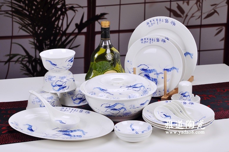 景德镇青花陶瓷餐具