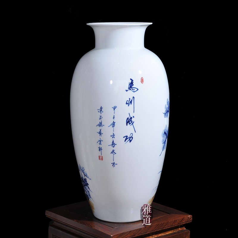 工艺品陶瓷花瓶王云喜手绘马到成功-背面