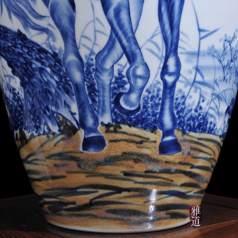 工艺品陶瓷花瓶王云喜手绘马到成功-瓶底