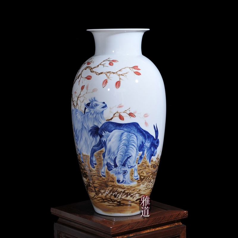 景德镇陶瓷名人花瓶三羊开泰工艺品摆件
