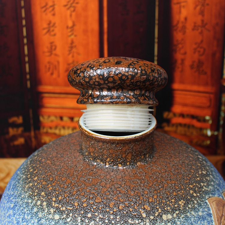 10-100斤蓝釉雕刻荷花陶瓷酒坛