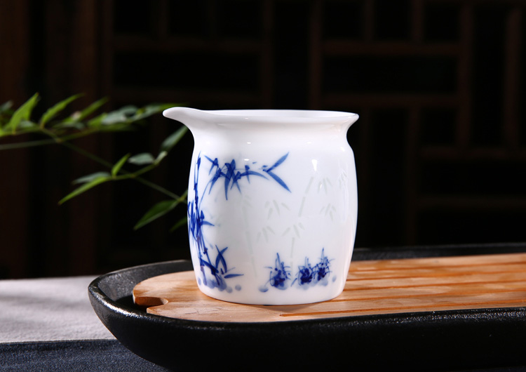手绘竹子青花玲珑高档陶瓷茶具