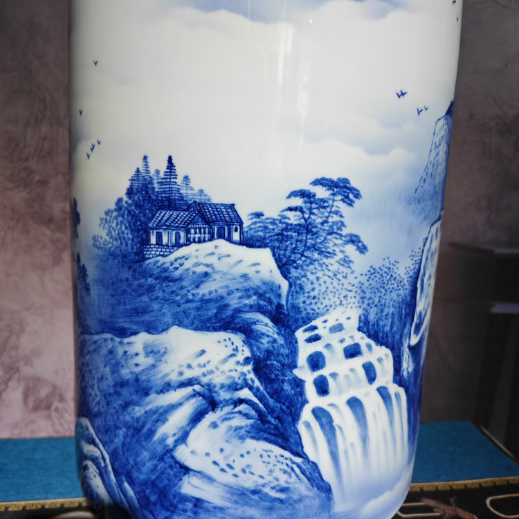 景德镇手绘青花瓷山水陶瓷花瓶(春醉山乡）(图6)
