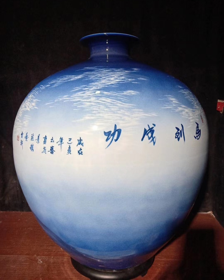 景德镇名家手绘工笔陶瓷花瓶（马到成功）